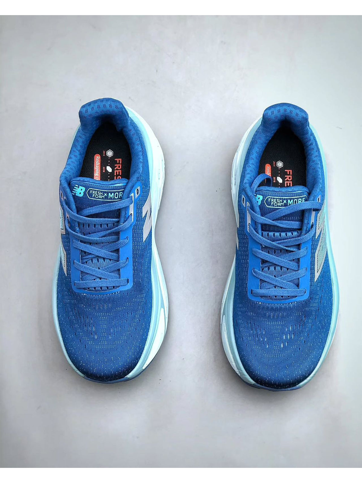 New Balance FRESH FOAM X MORE V5 - BLUE