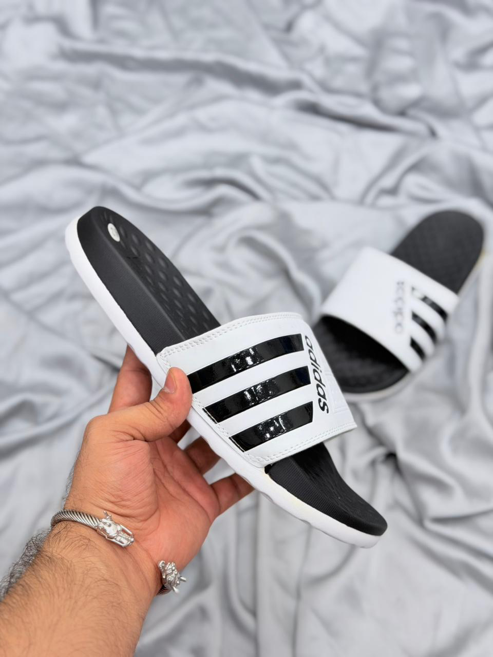 Adi Slide Side Logo White