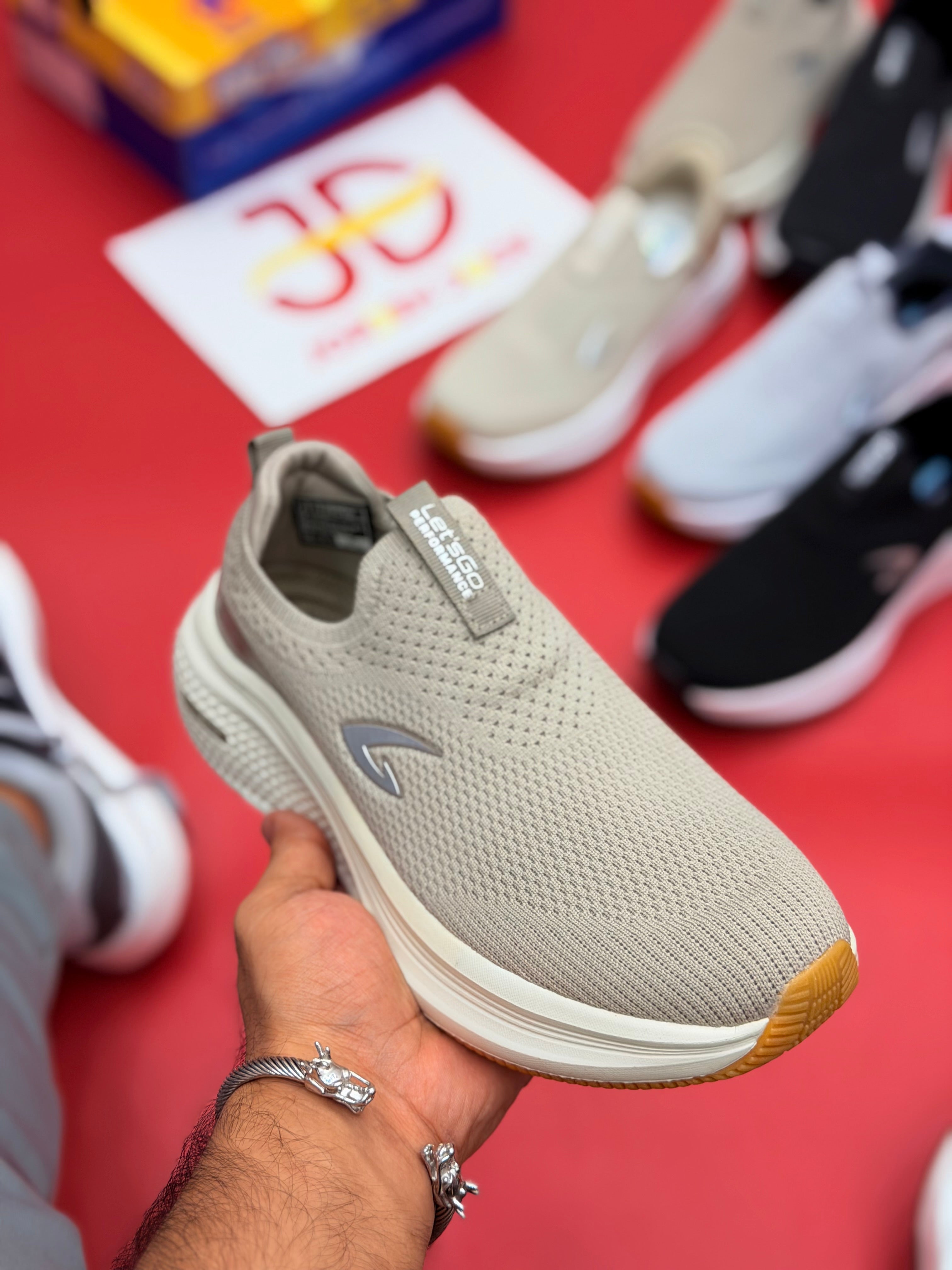 LET'S GO ULTRA LIGHT BREATHABLE - CREAM