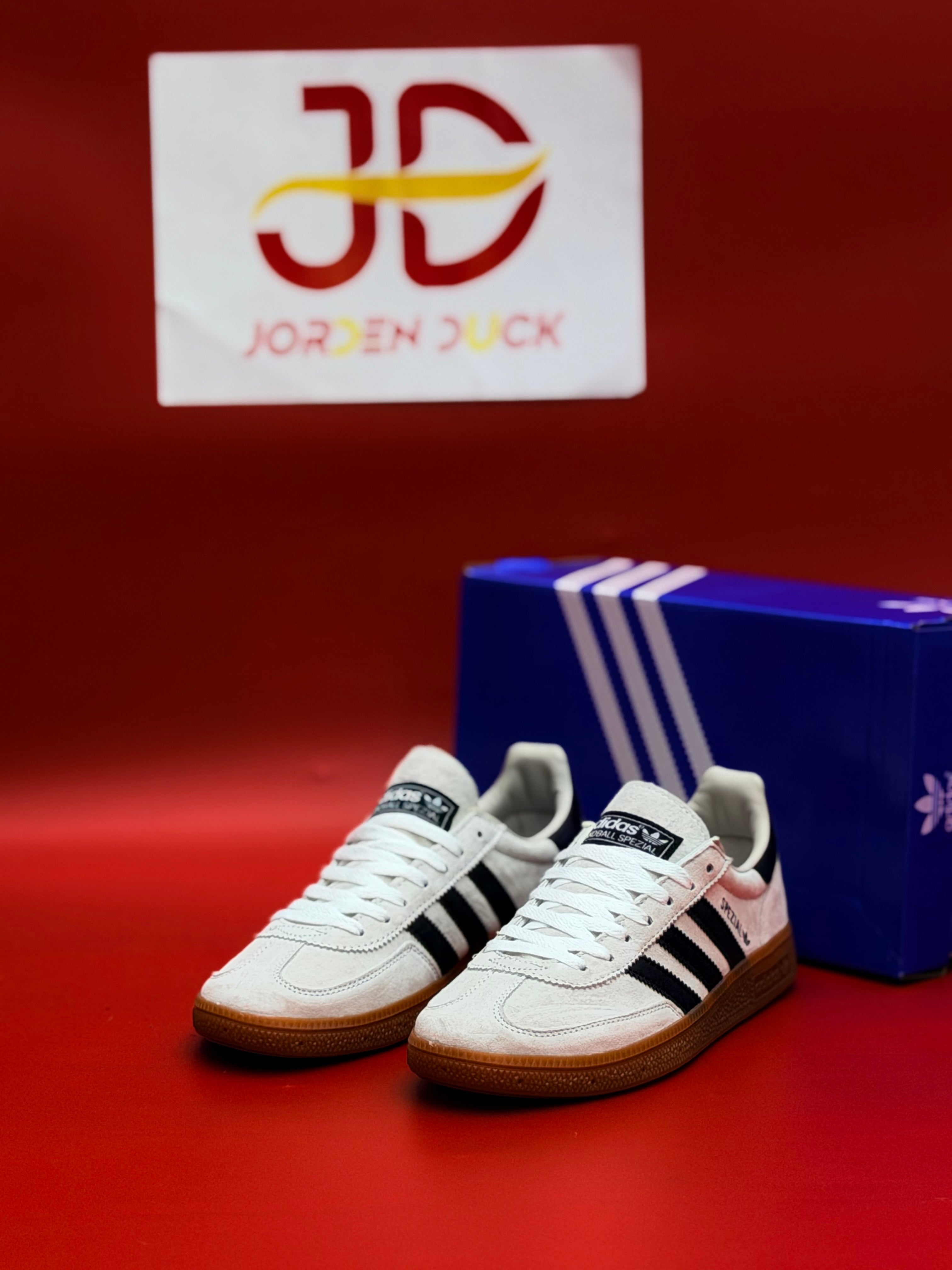 ADI SPEZIAL HANDBALL PANDA EDITION
