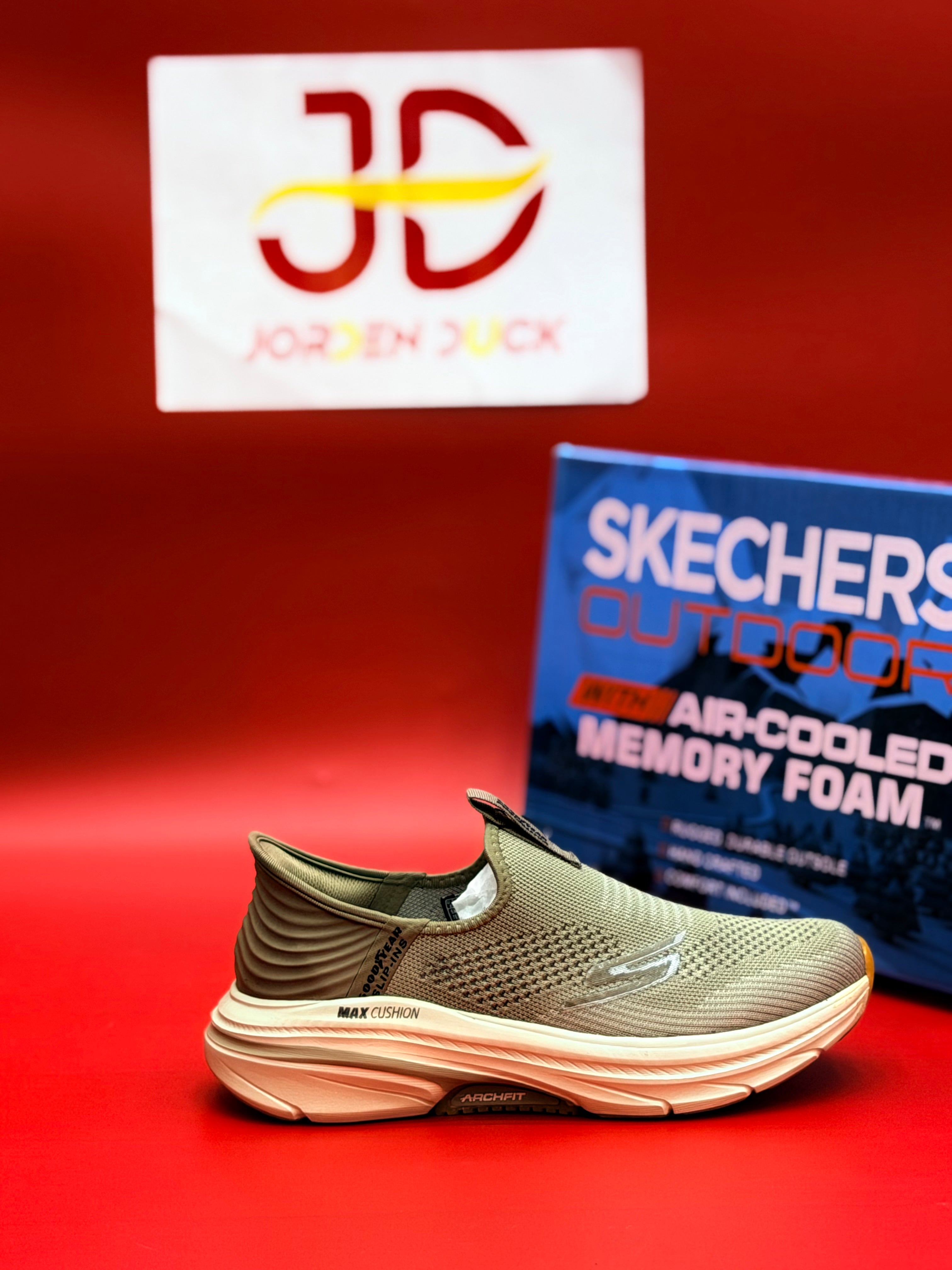 SKECHARES ARCH FIT MEMORY FOAM (KHAKI)