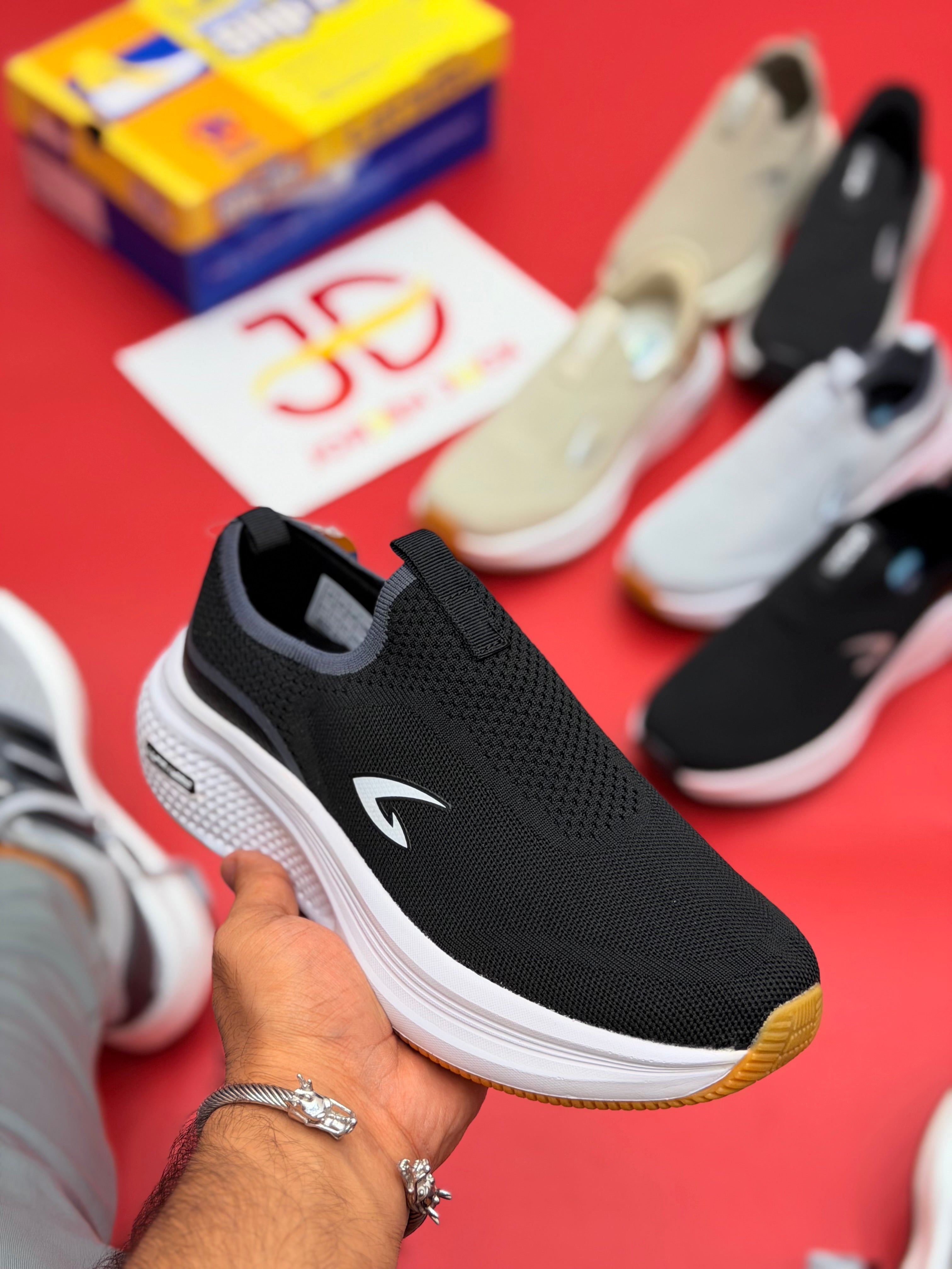 LET'S GO ULTRA LIGHT MEDICATED - BLACK