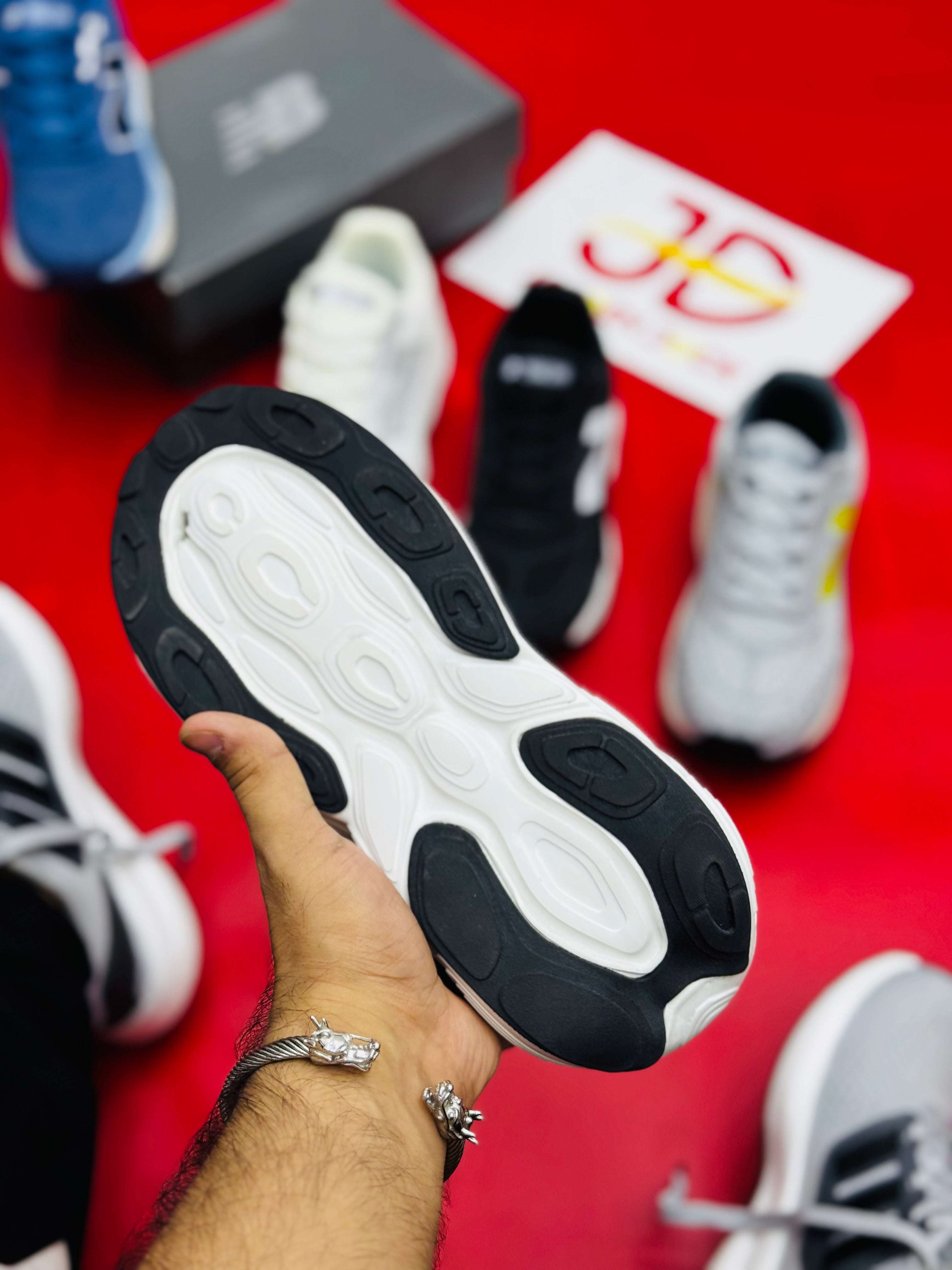 NB Fresh Foam More X 1080 | Black