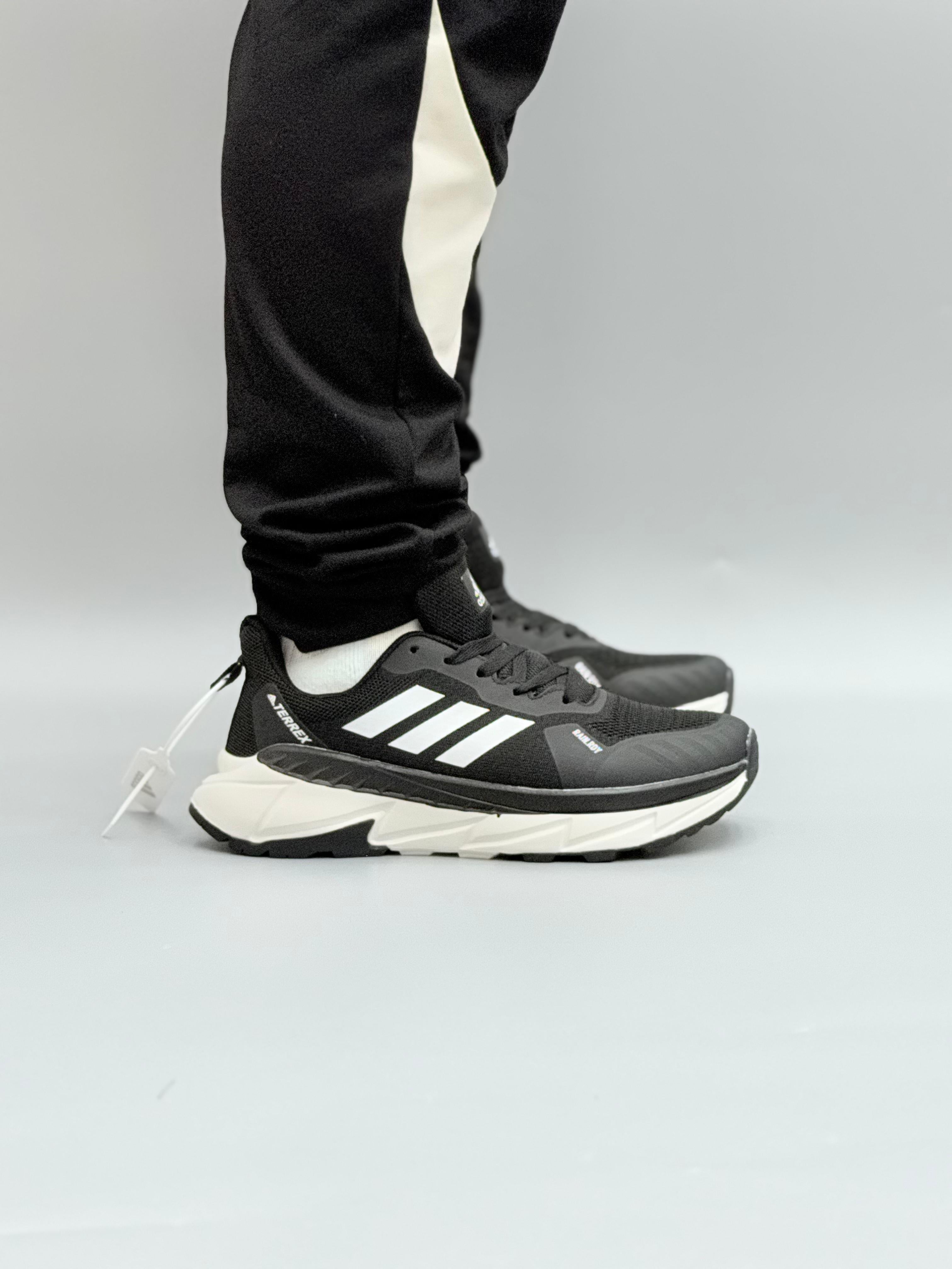 ADI TERREX 2.0 | BLACK