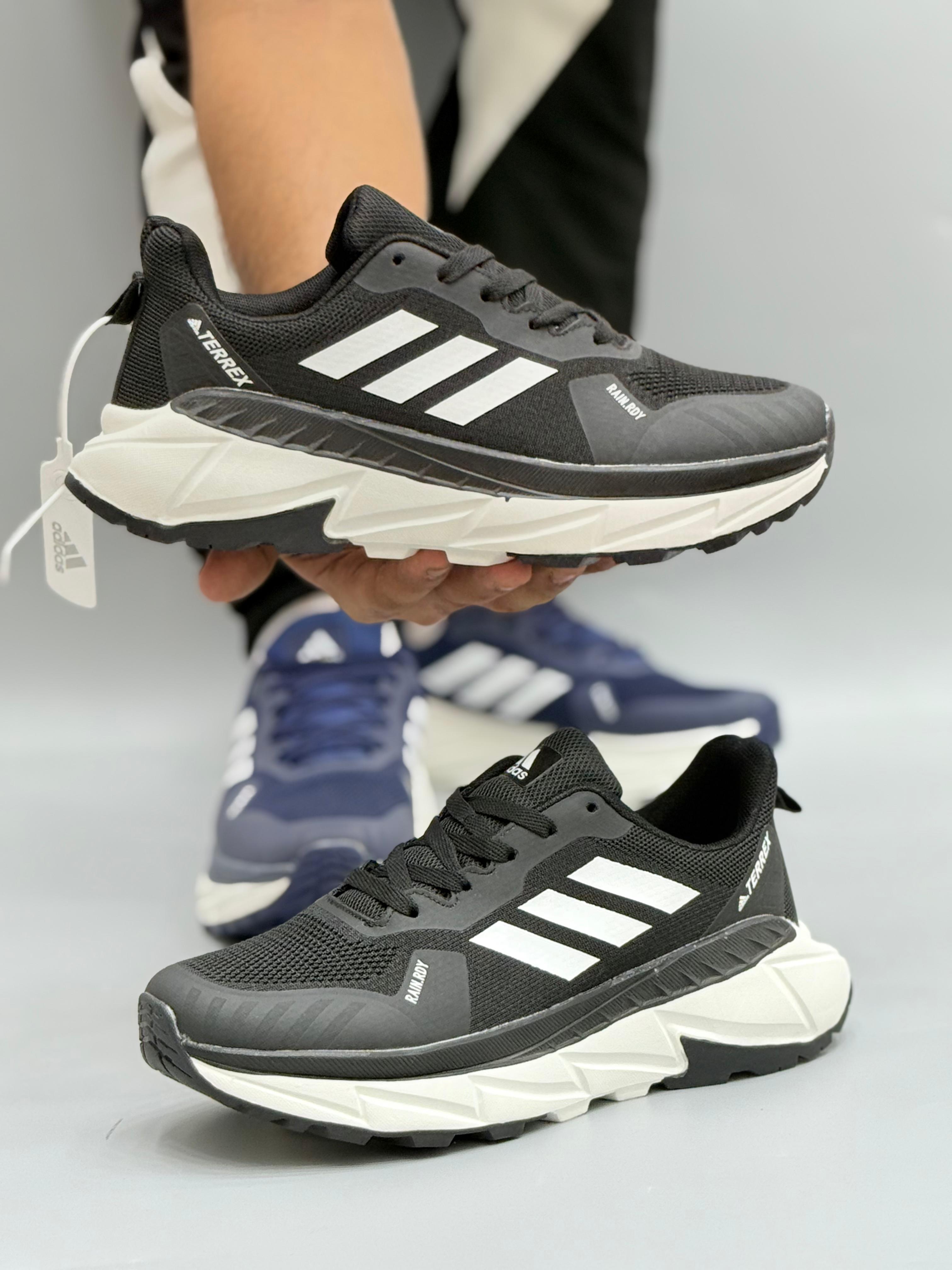 ADI TERREX 2.0 | BLACK