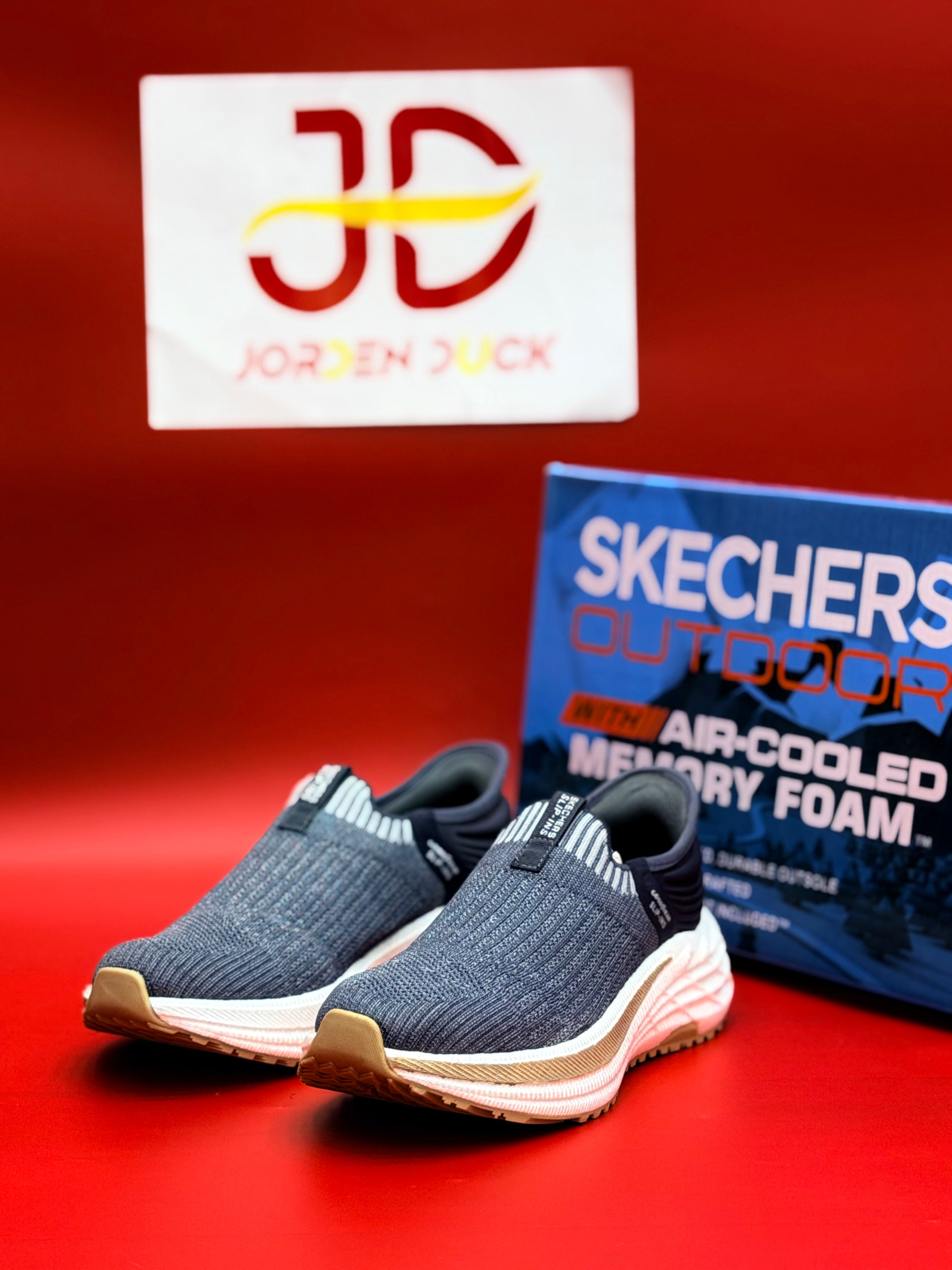 SKECHARES BOOST MEMORY FOAM (Gray)