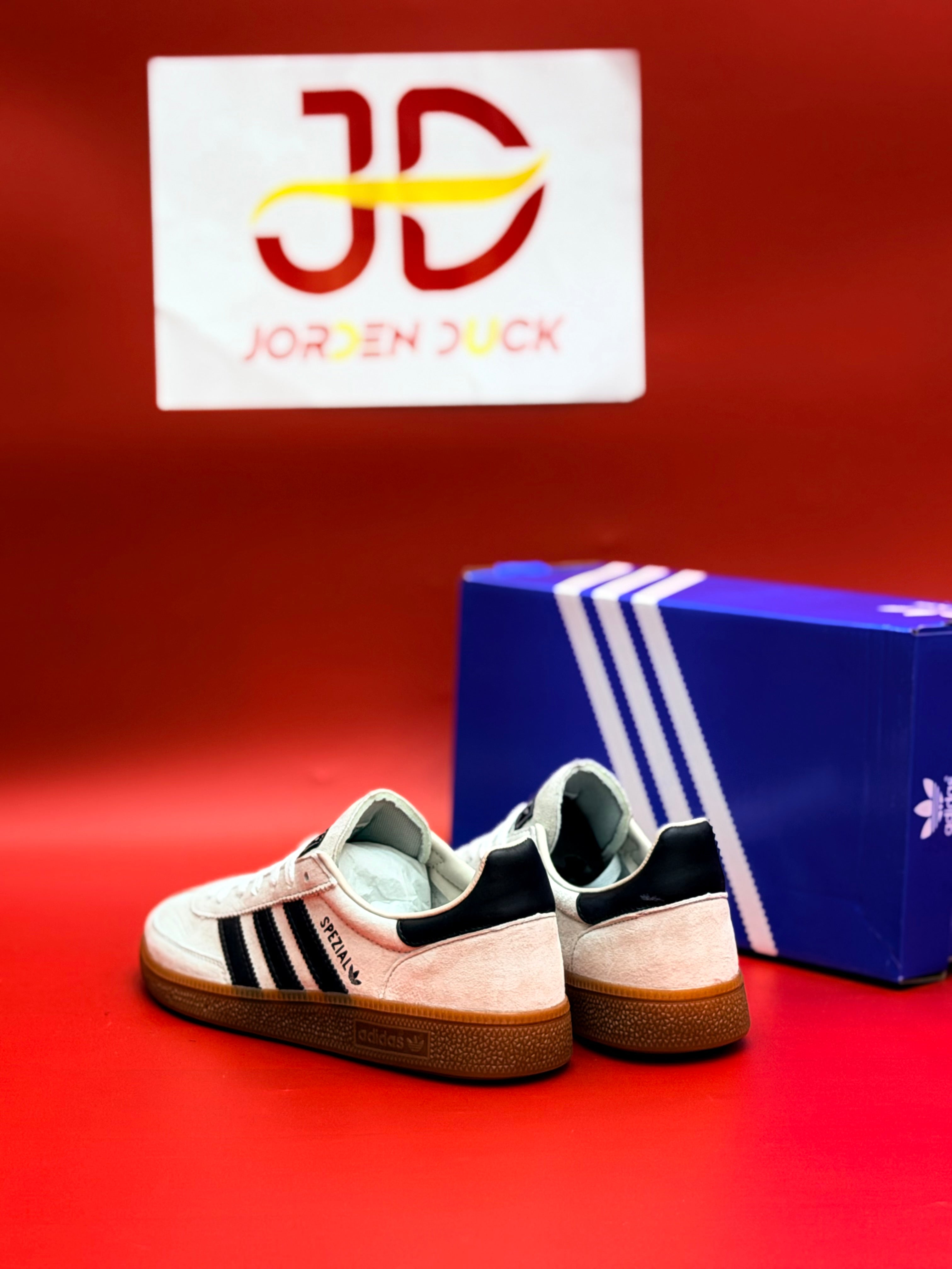 ADI SPEZIAL HANDBALL PANDA EDITION