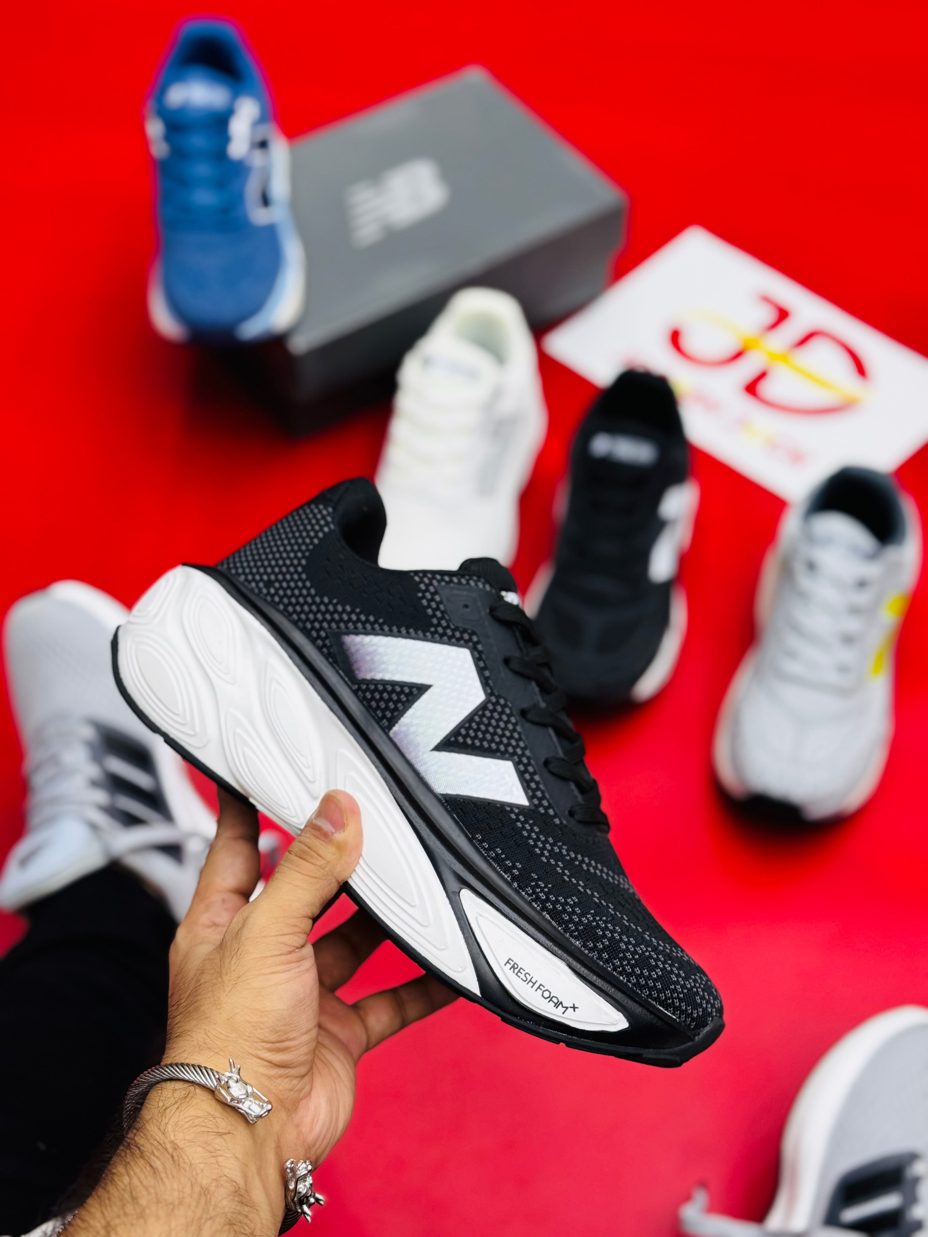 NB Fresh Foam More X 1080 | Black