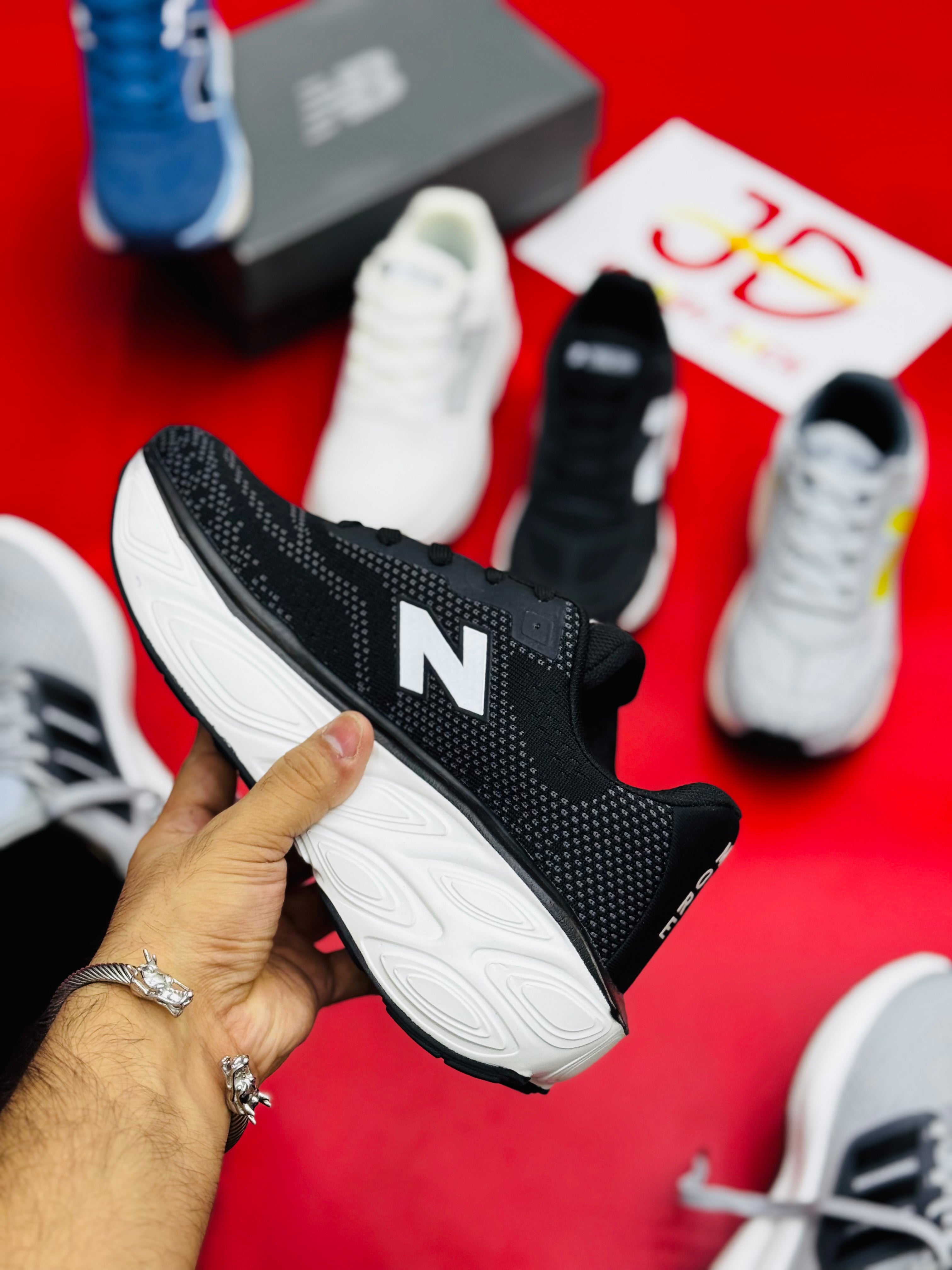 NB Fresh Foam More X 1080 | Black