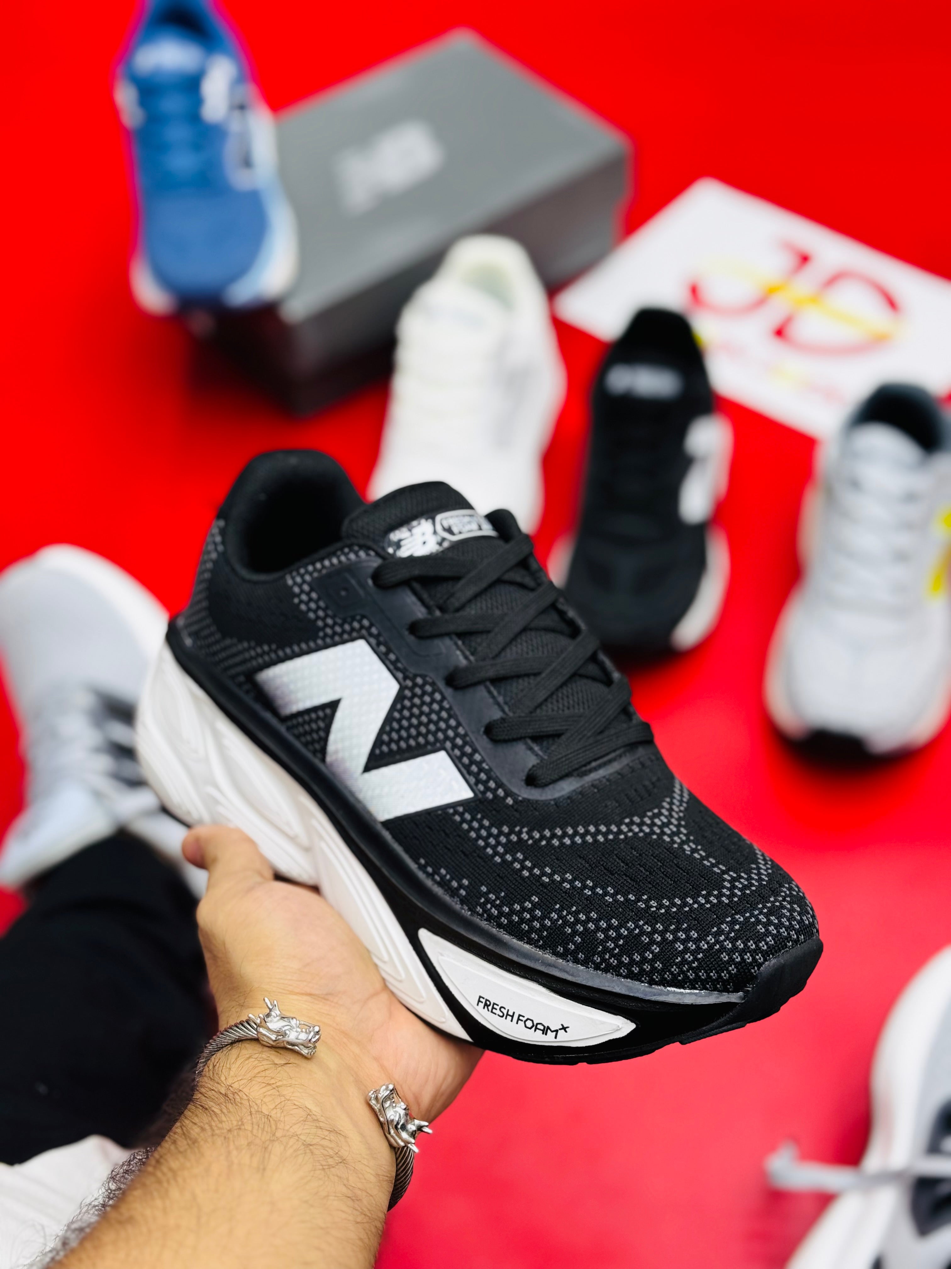 NB Fresh Foam More X 1080 | Black