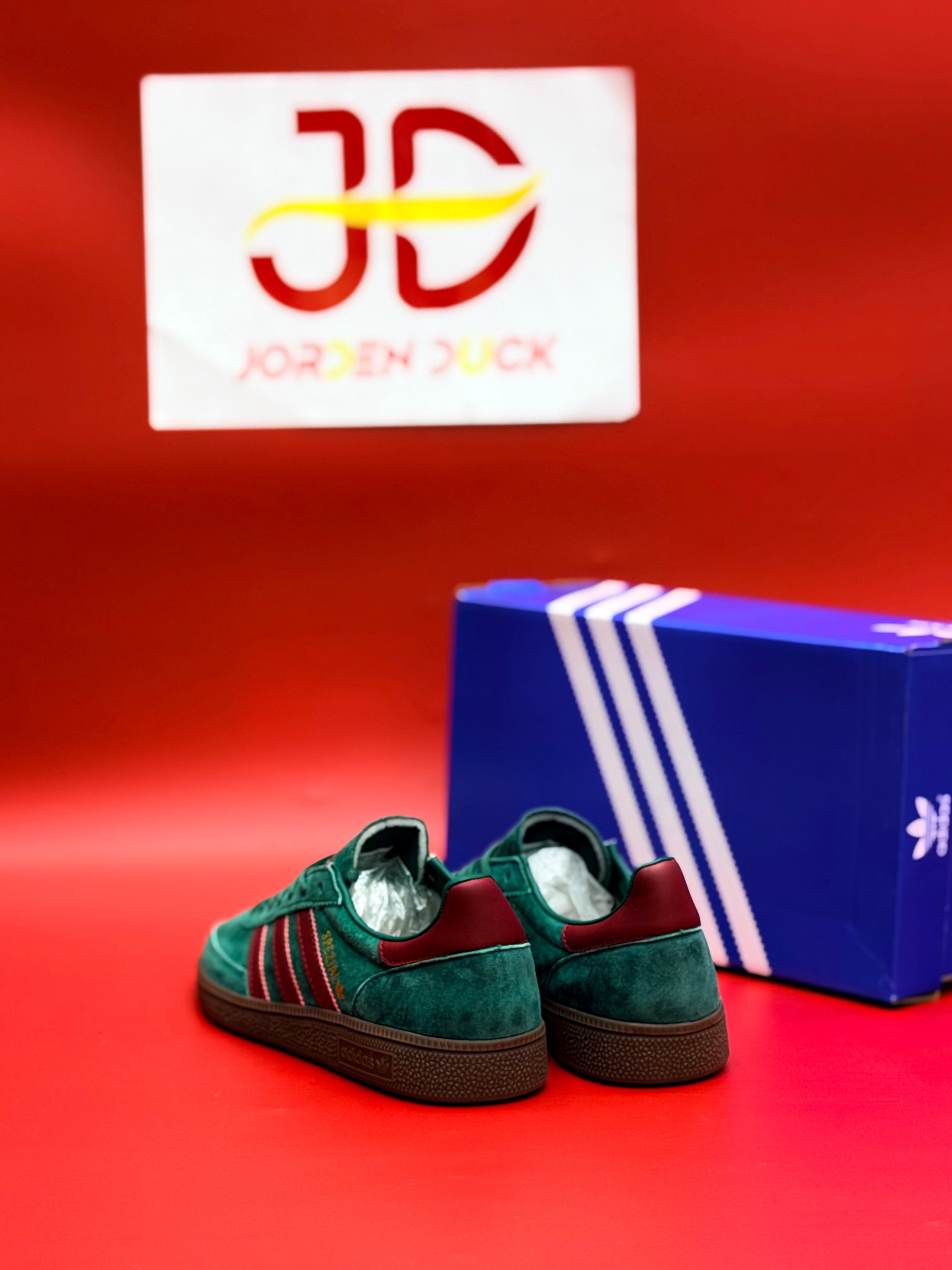 ADI SPEZIAL HANDBALL SCARLET MACAW