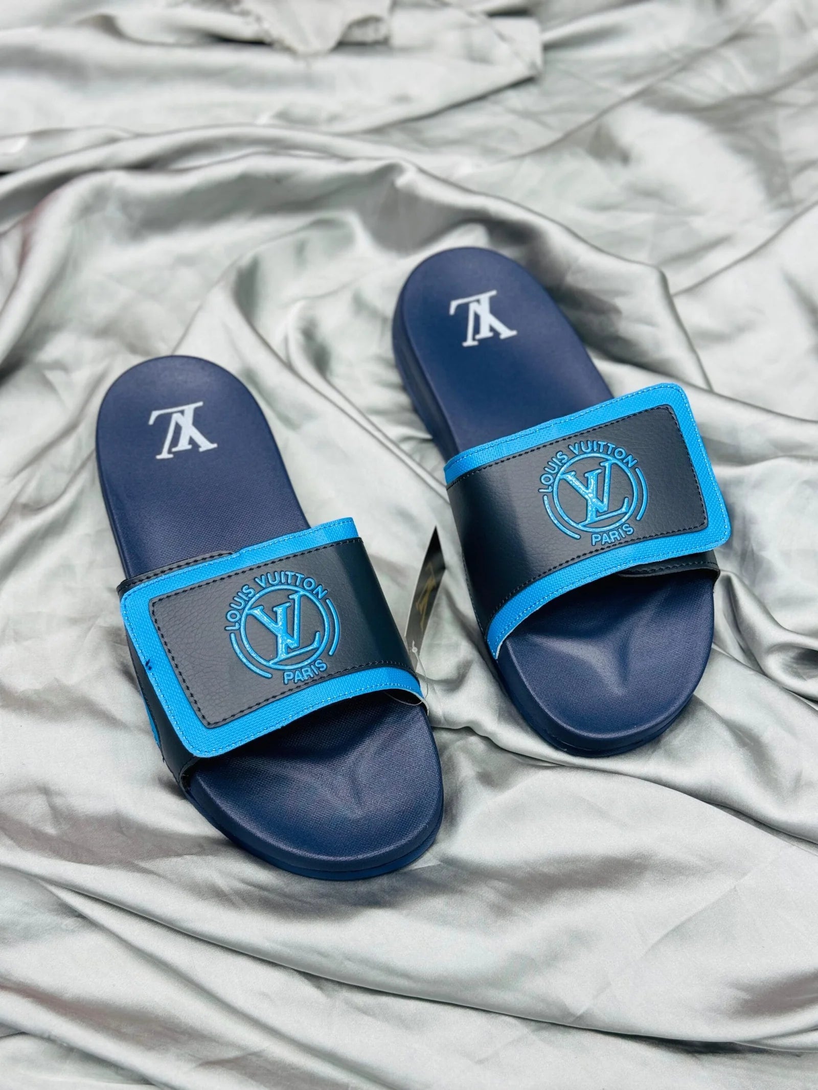LV Round Logo Striped-up Slides- Blue