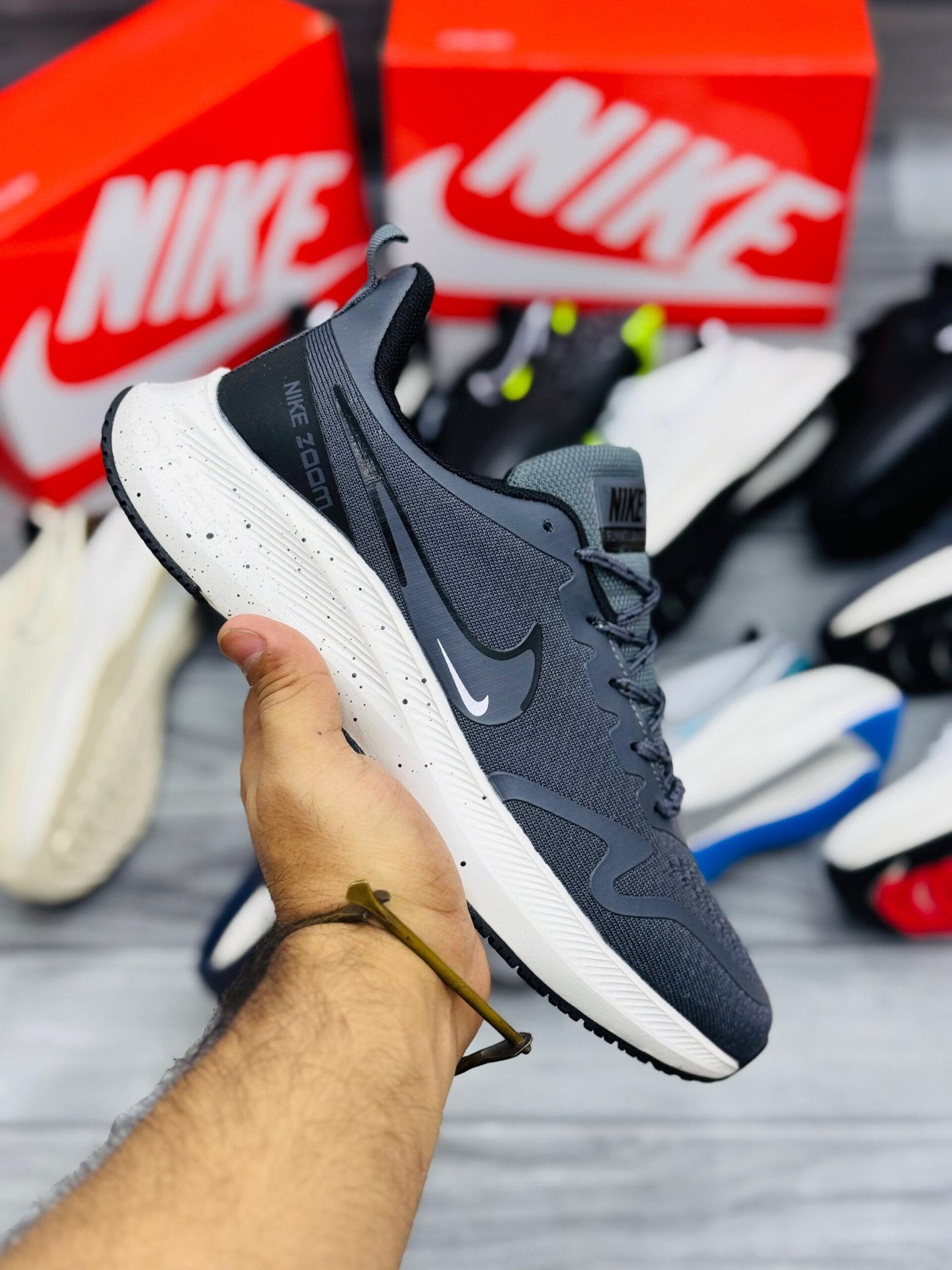 NIKE ZOOM PEGASUS 42 - Dark Grey