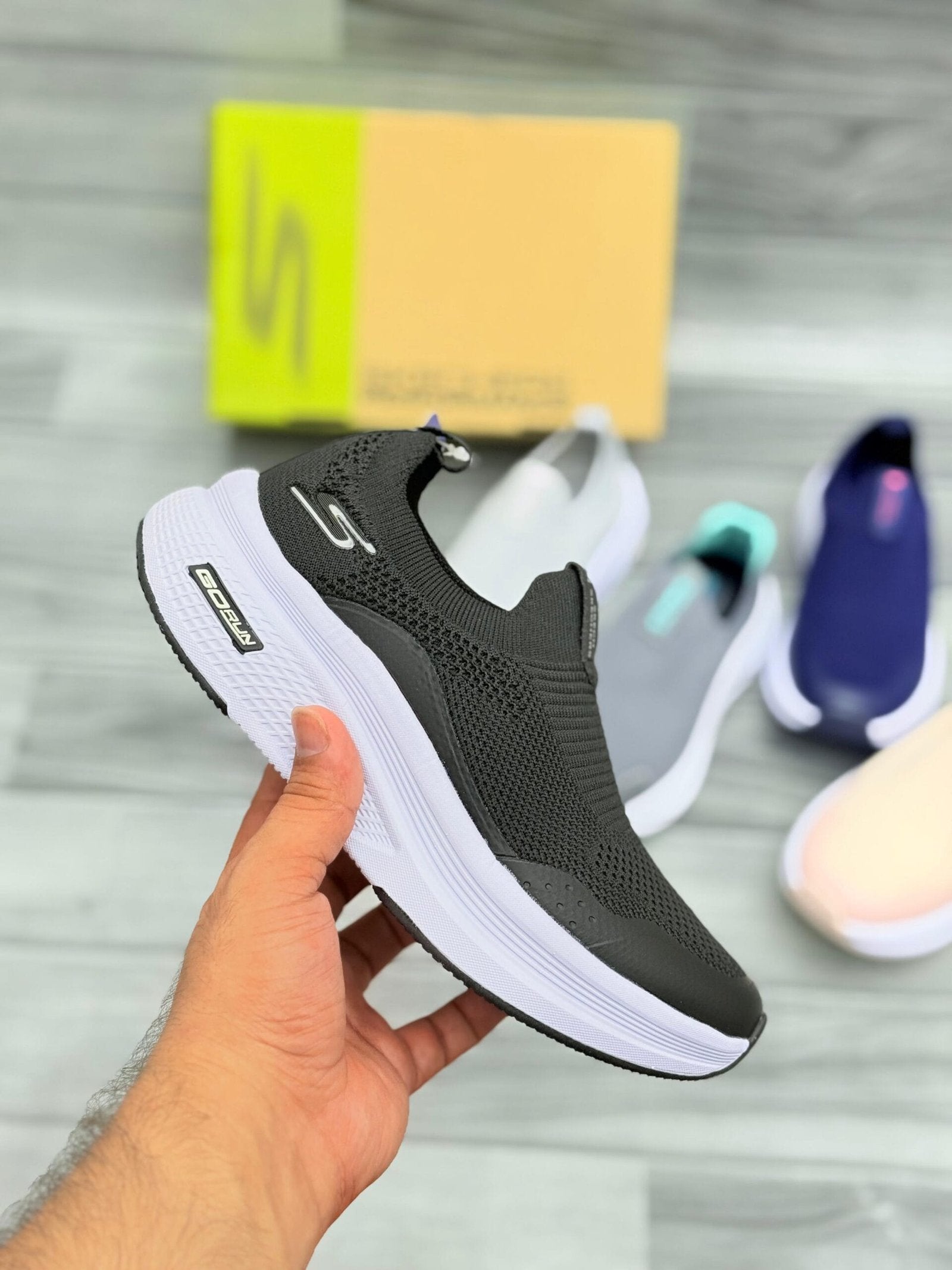 ULTRA LIGHT WOMEN SKECHERS BLACK