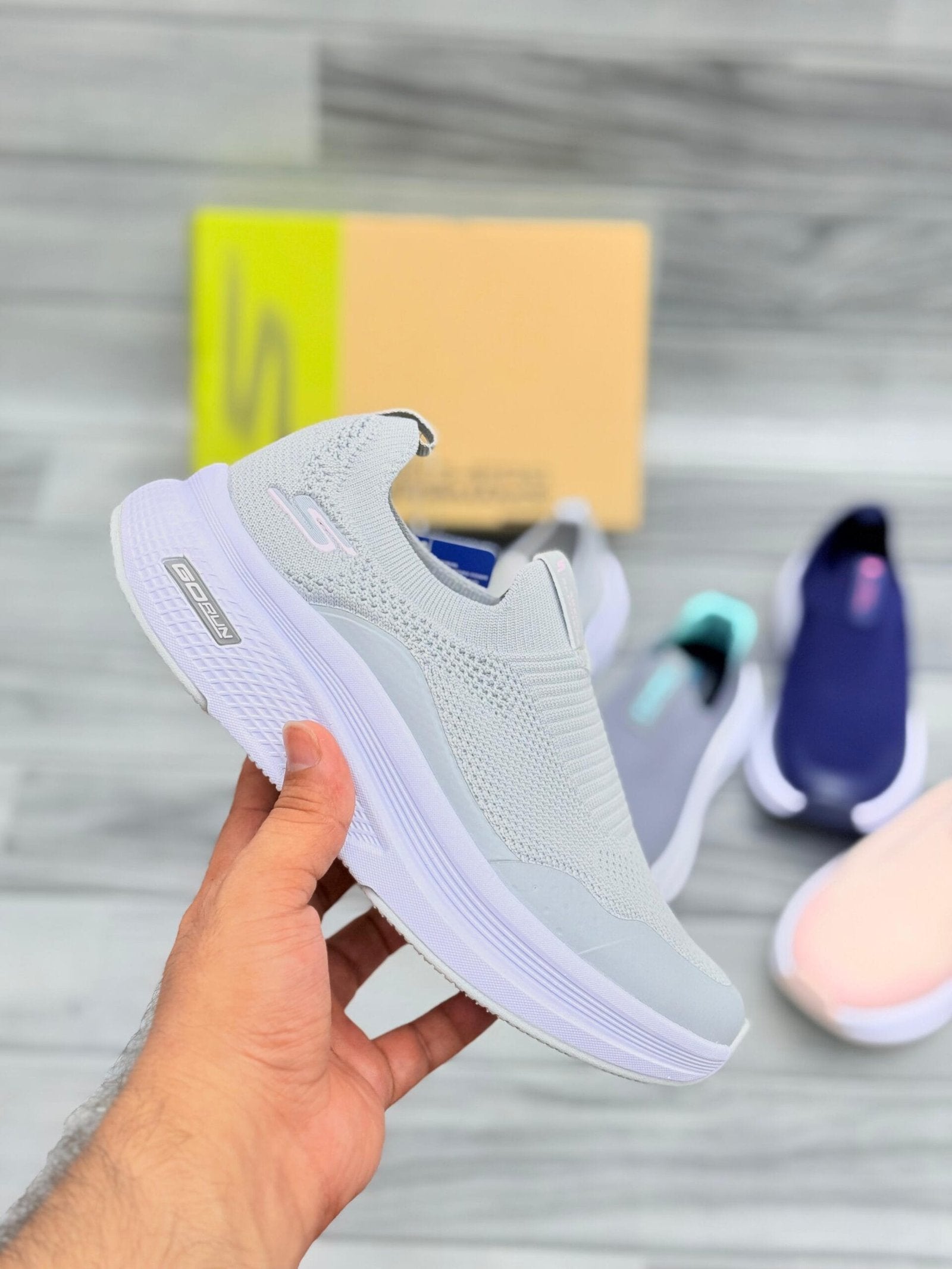 ULTRA LIGHT WOMEN SKECHERS GREY