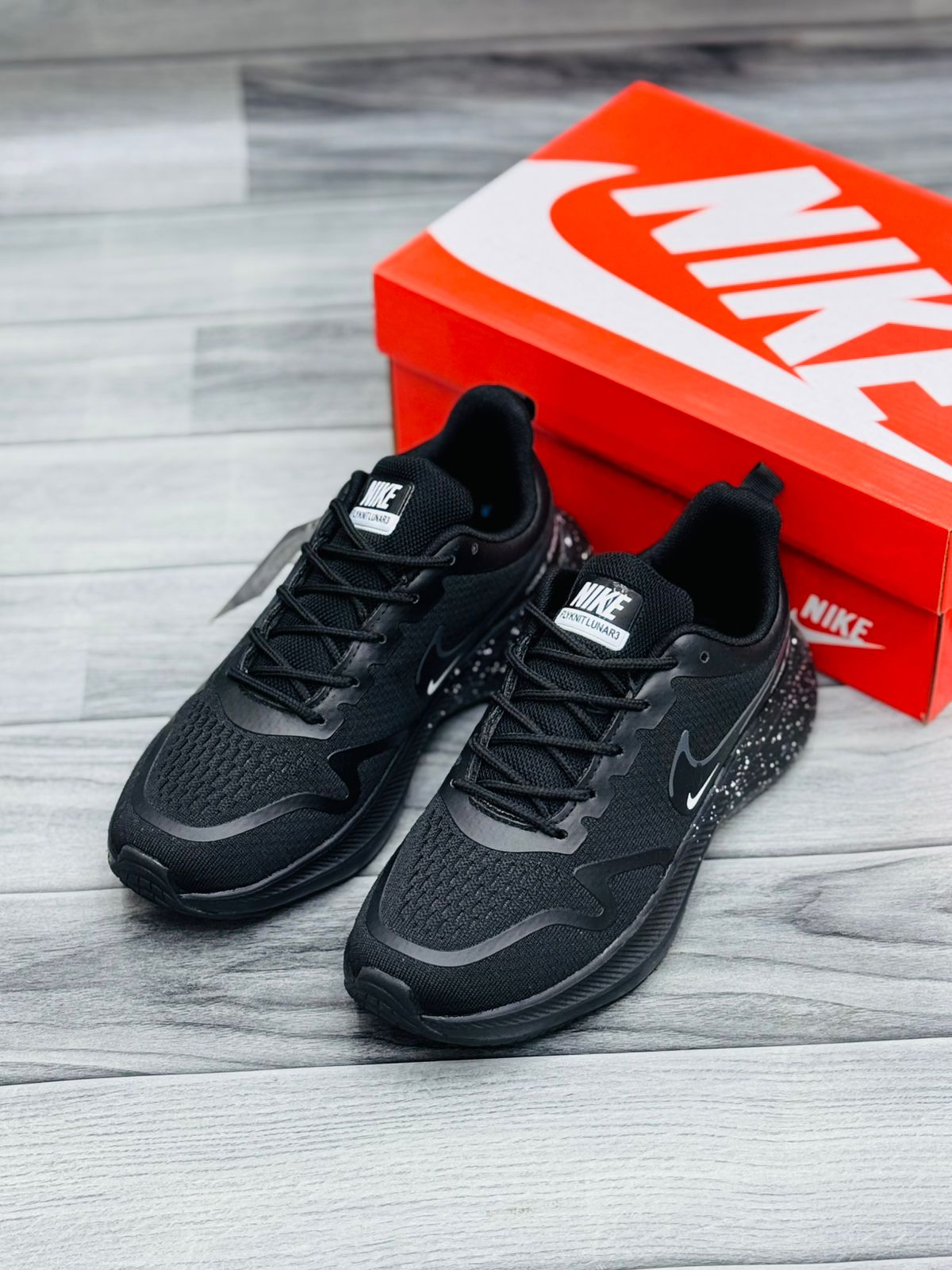 NIKE ZOOM PEGASUS 42 - Black