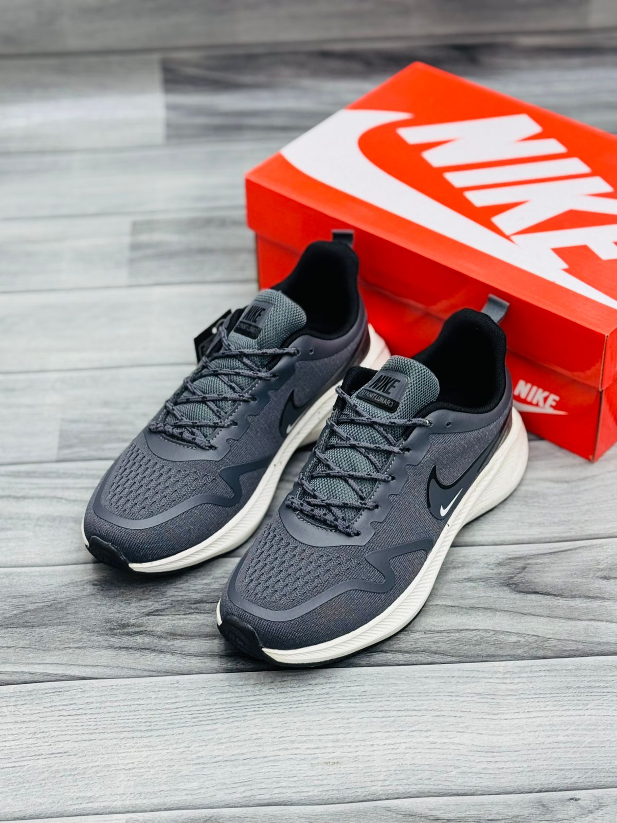 NIKE ZOOM PEGASUS 42 - Dark Grey