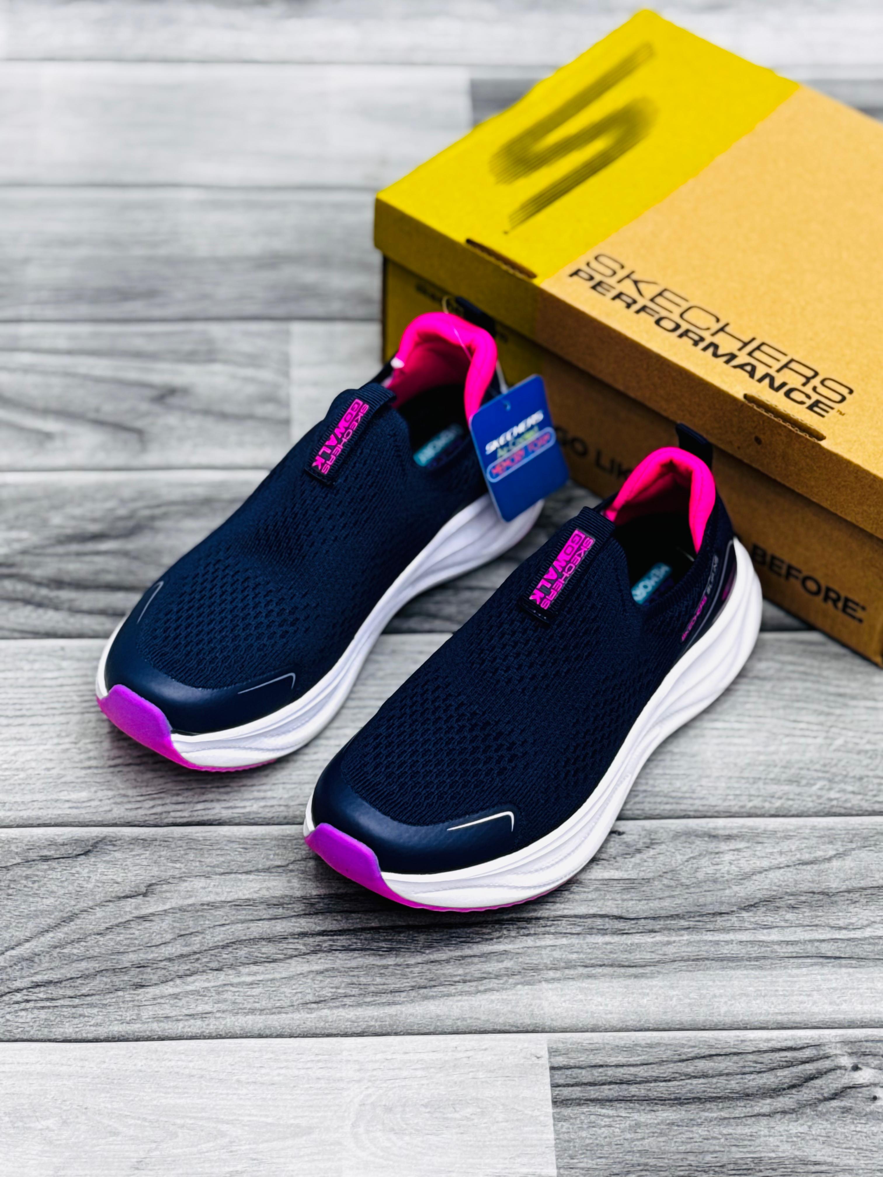 WOMEN SKECHERS ULTRA LIGHT BLUE