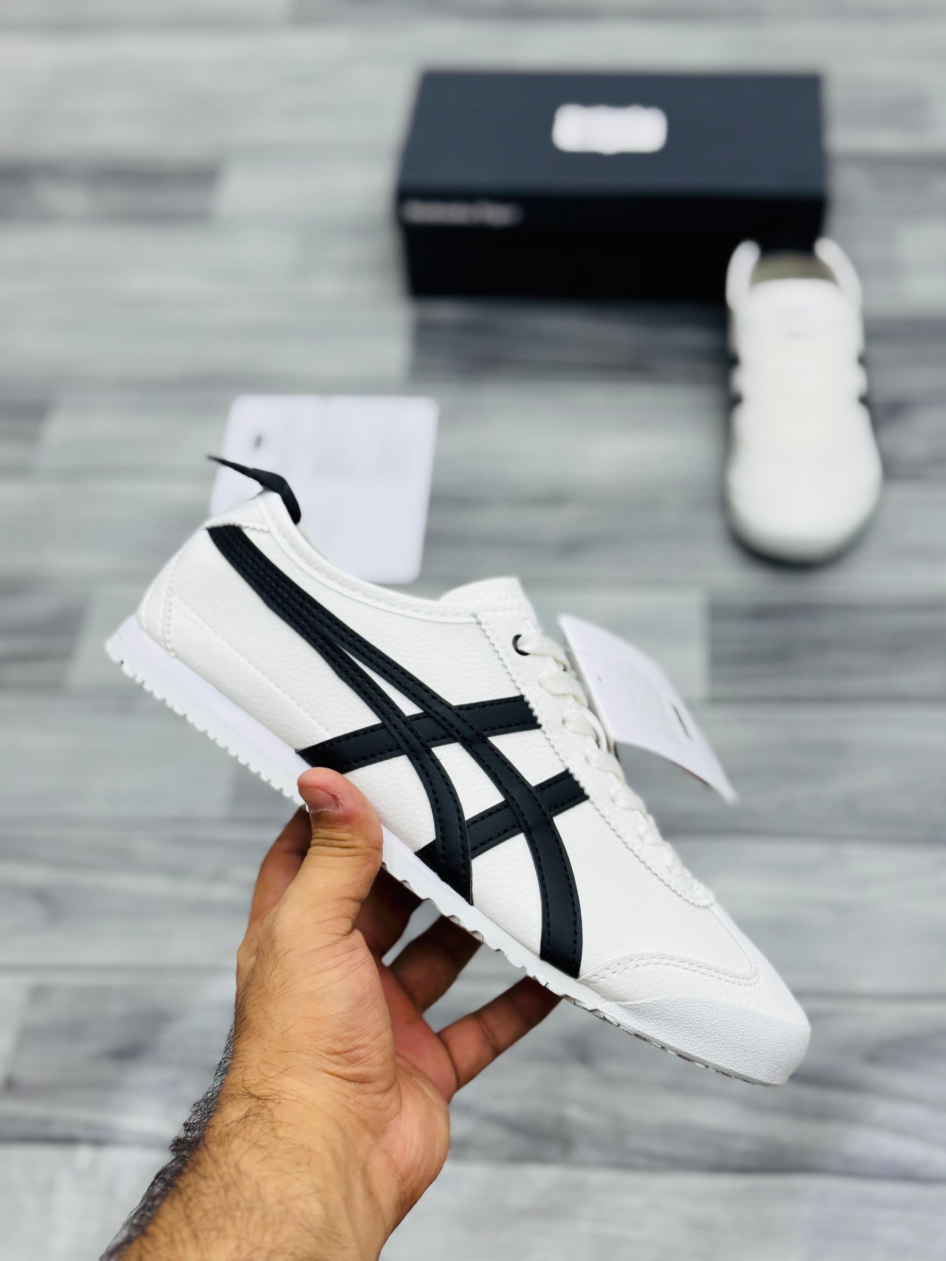 ONITSUKA TIGER URBAN STREAK 66