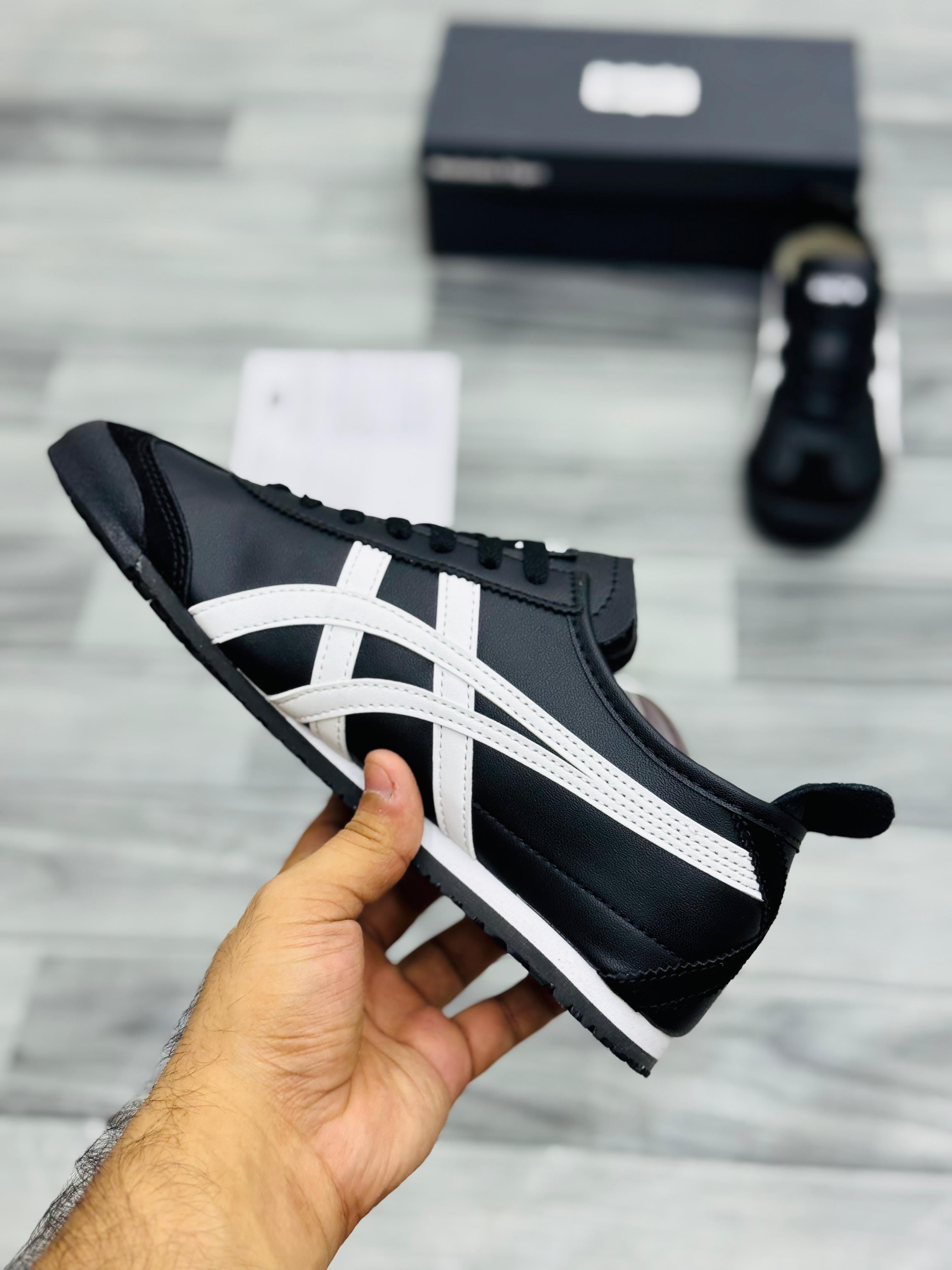 ONITSUKA TIGER NIGHT STRIKE 66