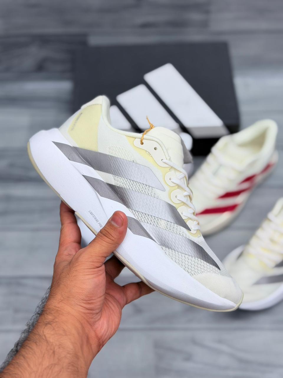 ADIDAS ADIZERO EVO SL | CREAM/SILVER